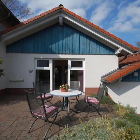 In Rothhelmshausen Mit Grill, Terrasse Und Garten Holiday home Fritzlar