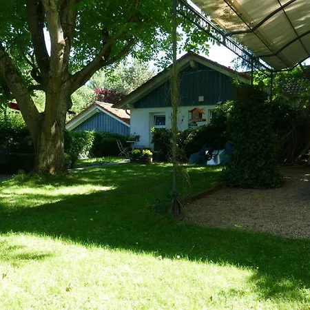 In Rothhelmshausen Mit Grill, Terrasse Und Garten *